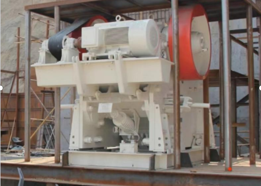 鄂式破碎機(jī)的種類有哪些？